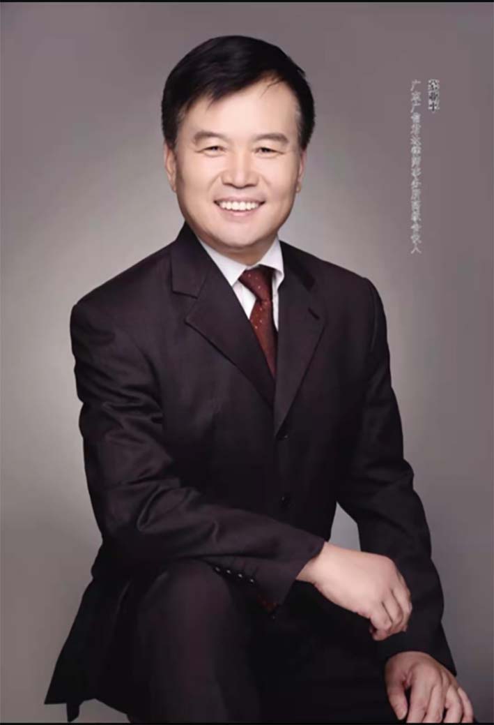 慕亚平照片5.jpg