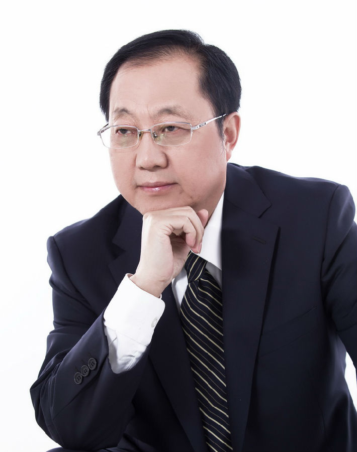 《中国法律年鉴》年鉴人物——2019年度优秀境外上市律师