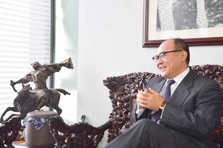 张小炜中国改革开放40周年中国法律年鉴年鉴人物2018年度优秀律师