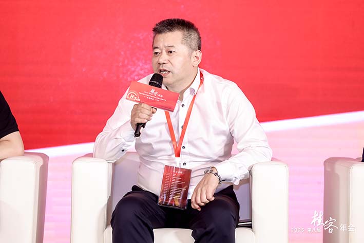 任小军2.jpg 任小军2.jpg