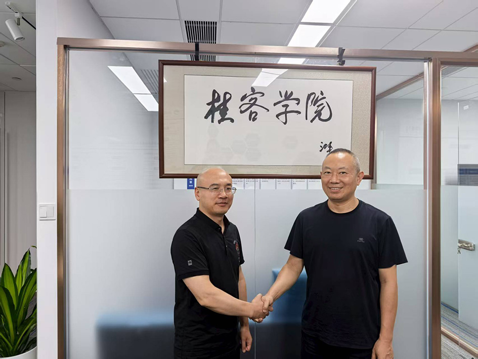 孙杰律师照片6.jpg 孙杰律师照片6.jpg