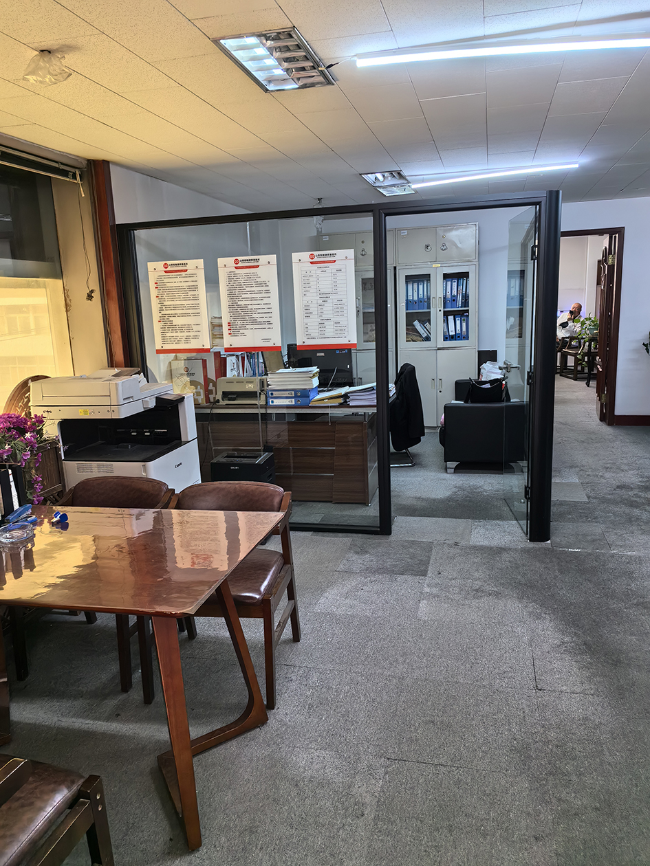 山西 迟菲律师照片 (3).jpg 山西 迟菲律师照片 (3).jpg